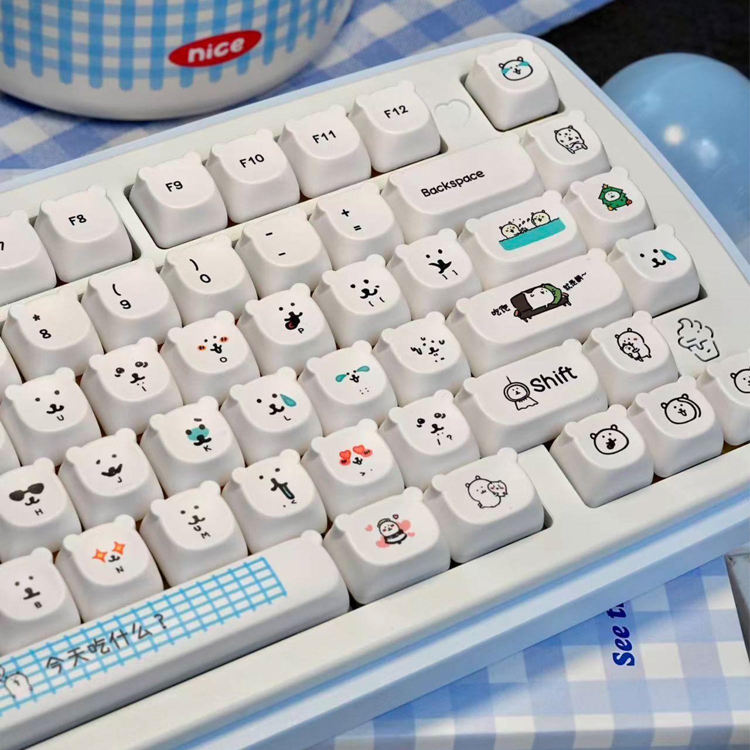 かわいい漫画風ジョークベアPBTキーキャップEAO高さ耐摩耗 - Gaming Accessories Japan のレビューと価格